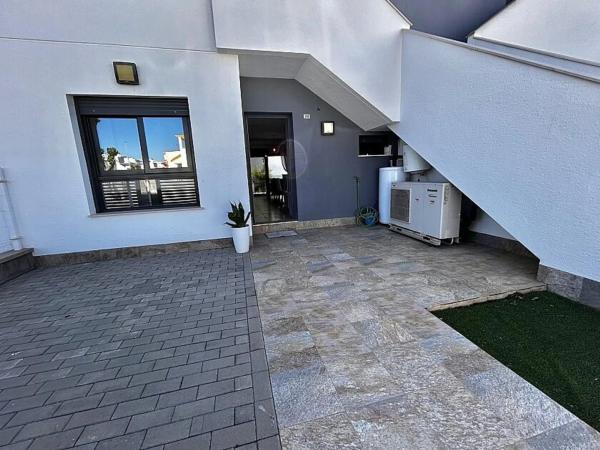 Chalet en Zona Pueblo