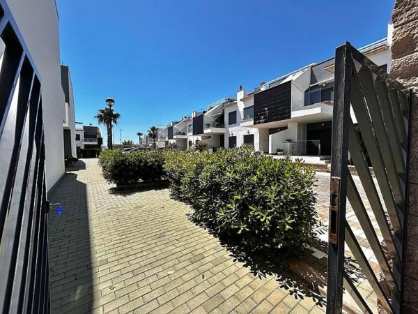 Chalet en Zona Pueblo