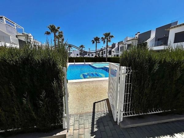 Chalet en Zona Pueblo