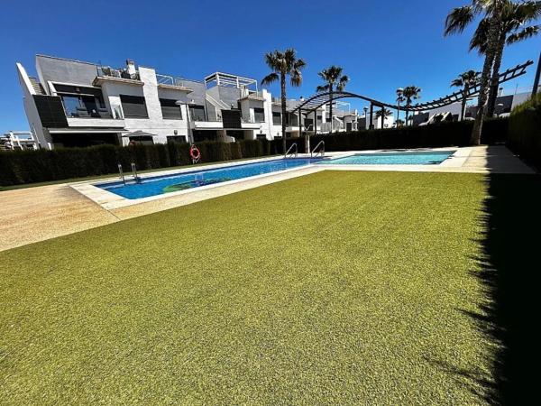 Chalet en Zona Pueblo