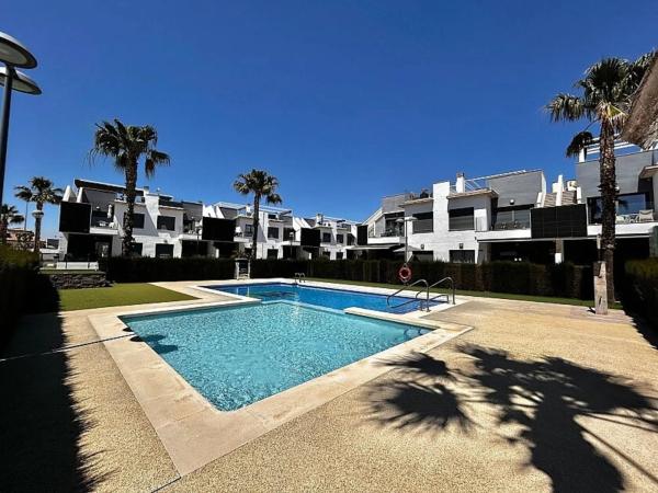 Chalet en Zona Pueblo