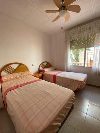 Chalet pareado en calle Pedro Sánchez, 123