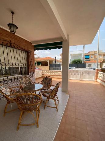 Chalet pareado en calle Pedro Sánchez, 123