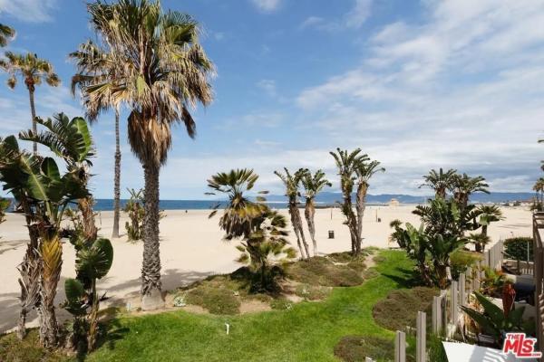 Ático en calle Párroco Don Arsenio