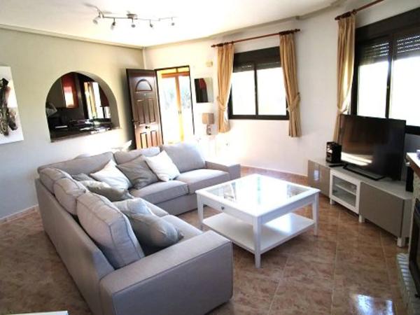 Casa independiente en avenida de las hierbas