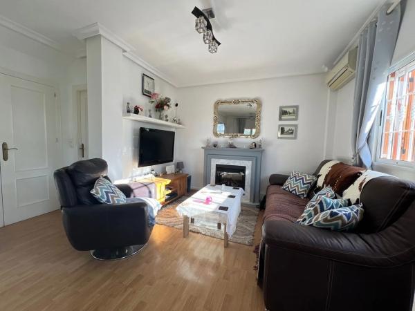 Casa de pueblo en avenida Río Llobregat