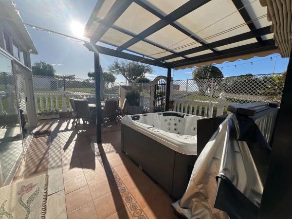 Casa de pueblo en avenida Río Llobregat