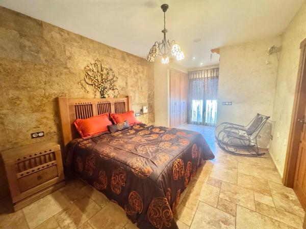 Casa independiente en calle Calderón Barca