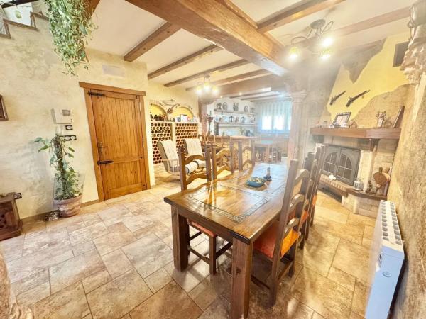 Casa independiente en calle Calderón Barca