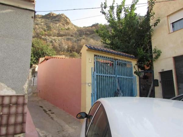 Chalet pareado en calle Gabriel Miró