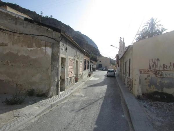 Chalet pareado en calle Gabriel Miró