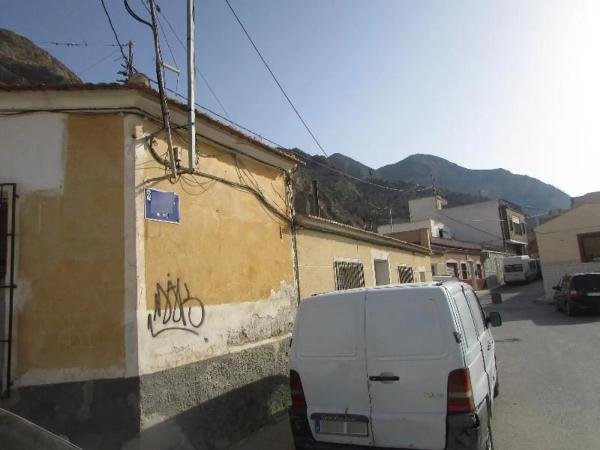 Chalet pareado en calle Gabriel Miró