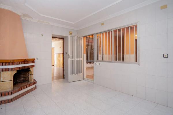 Chalet pareado en calle Arriba