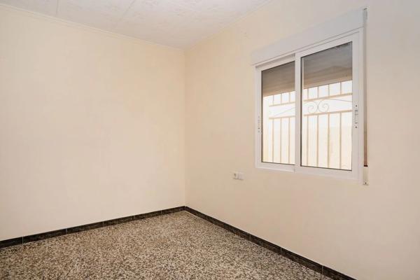 Chalet pareado en calle Arriba