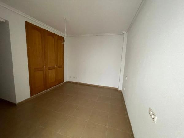 Piso en CL Tierno Galvan, 15