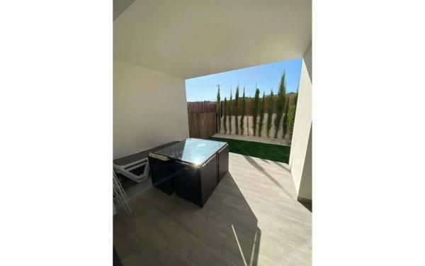 Casa independiente en calle lo Aguirre, 10 -34