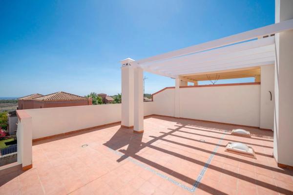 Chalet pareado en calle Los Torregrosas, 22