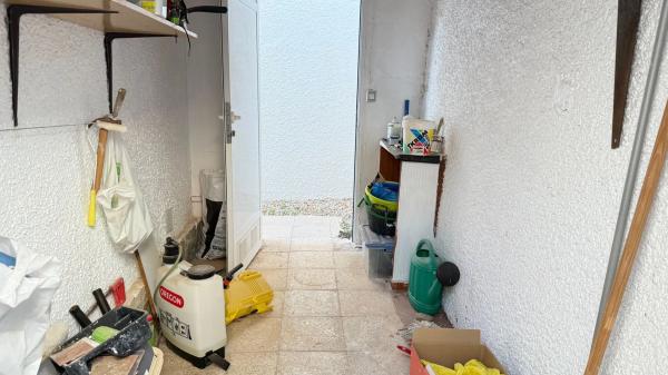 Chalet pareado en calle Igueña, 1