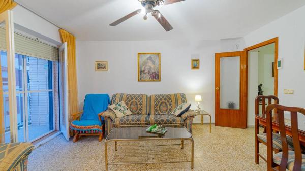 Piso en calle San Miguel de Salinas, 9