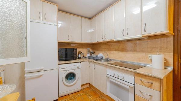 Piso en calle San Miguel de Salinas, 9