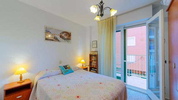 Piso en calle San Miguel de Salinas, 9