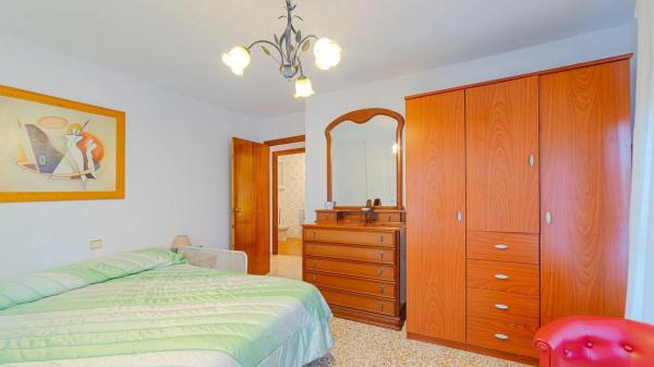 Piso en calle San Miguel de Salinas, 9