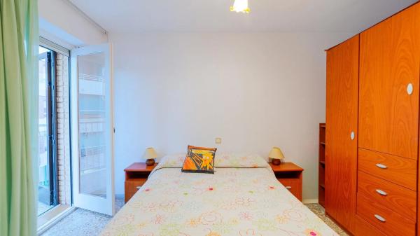 Piso en calle San Miguel de Salinas, 9