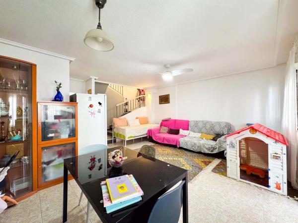 Chalet pareado en Residencial Parque de las Naciones