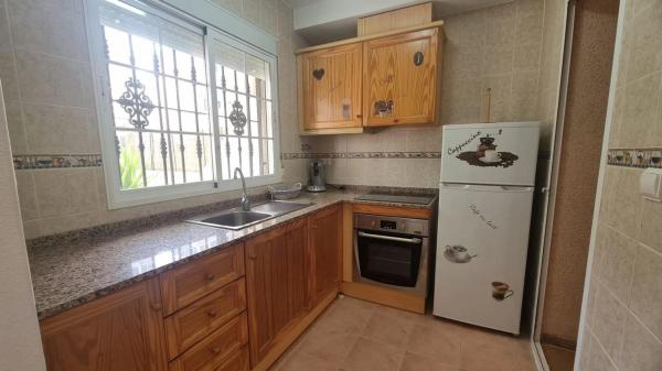 Casa independiente en calle las Tortolas