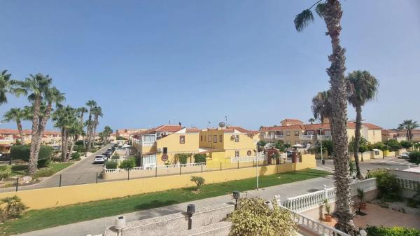 Casa independiente en calle las Tortolas