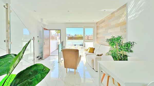 Chalet adosado en avenida de Torrevieja, 179 a