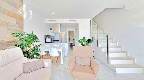 Chalet adosado en avenida de Torrevieja, 179 a