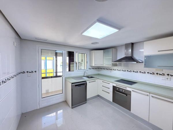 Piso en Barrio Parque Acuático - Sector 25