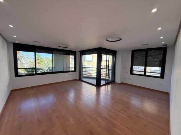 Piso en Barrio Parque Acuático - Sector 25