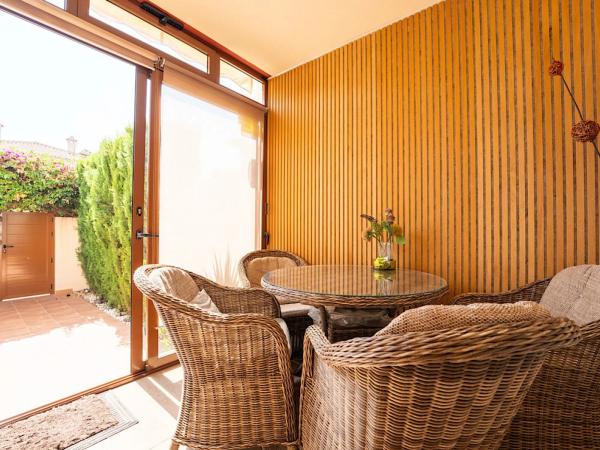 Chalet en Barrio Parque Acuático - Sector 25