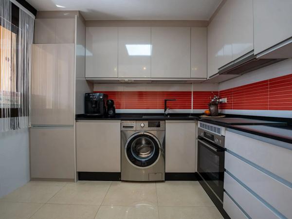 Chalet en Barrio Parque Acuático - Sector 25