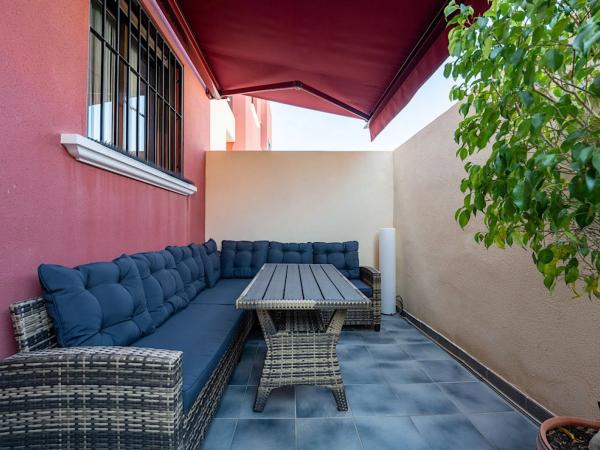 Chalet en Barrio Parque Acuático - Sector 25