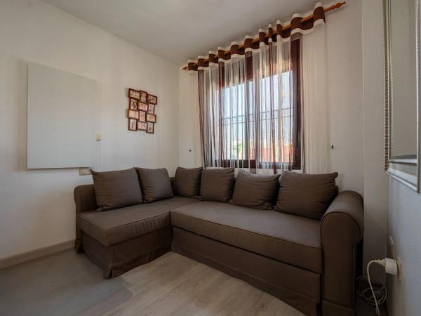 Chalet en Barrio Parque Acuático - Sector 25