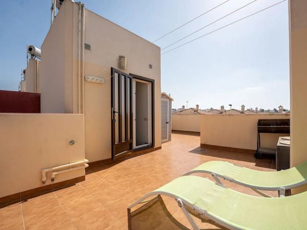 Chalet en Barrio Parque Acuático - Sector 25