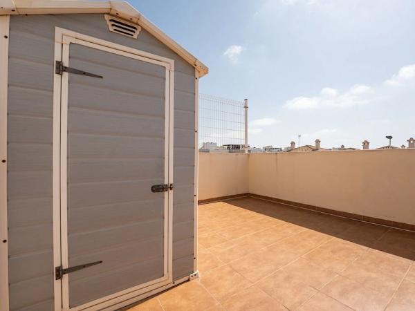 Chalet en Barrio Parque Acuático - Sector 25