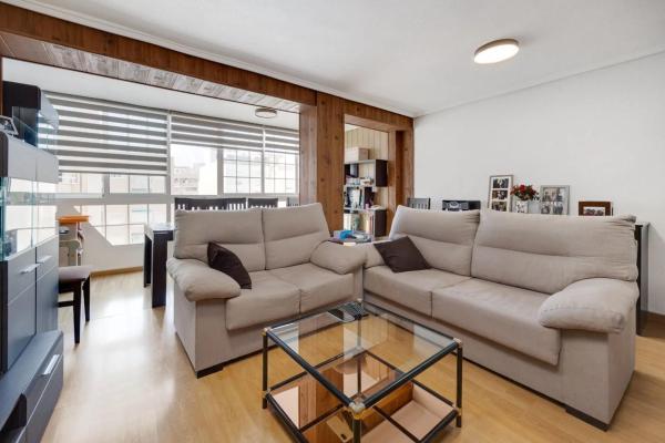 Piso en calle Caballero de Rodas