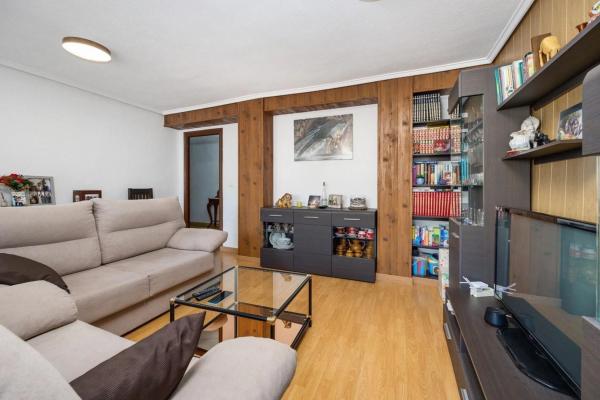 Piso en calle Caballero de Rodas