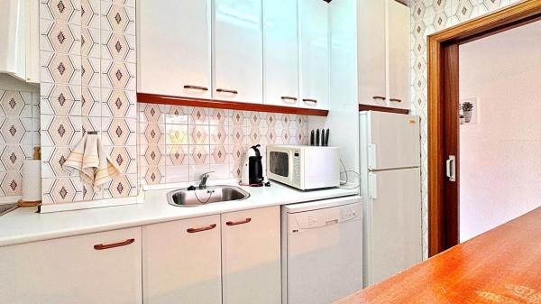 Piso en calle Bajamar, 2