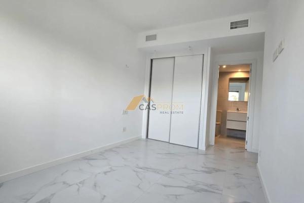 Piso en avenida de las Olas, 60