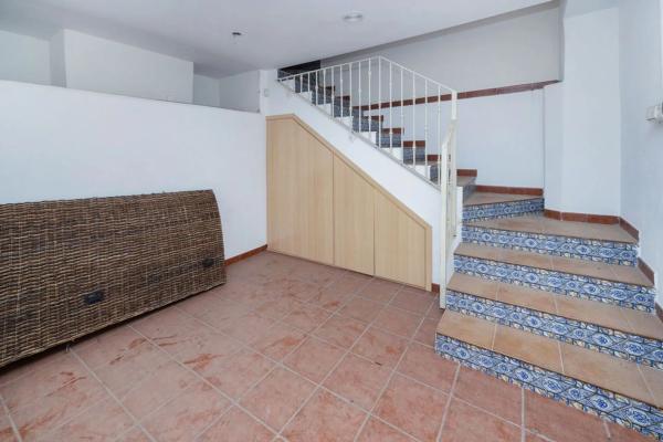 Casa independiente en calle Catral