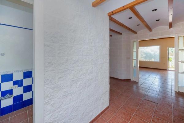 Casa independiente en calle Catral