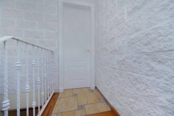 Casa independiente en calle Catral