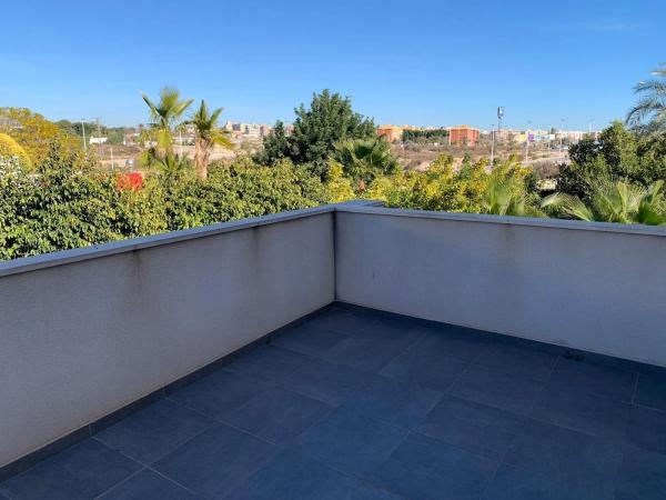 Casa independiente en calle Reus