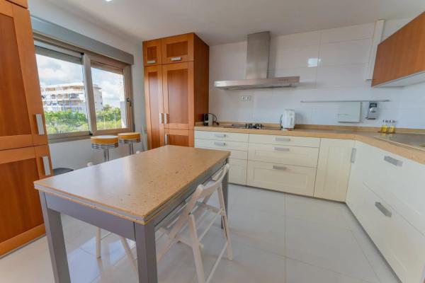 Piso en Arenales del Sol