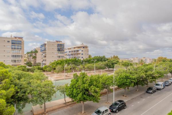 Piso en Arenales del Sol